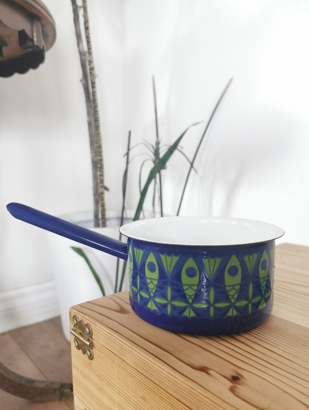 Vintage Hackman Arabic Finnish Enamel Pot 1960